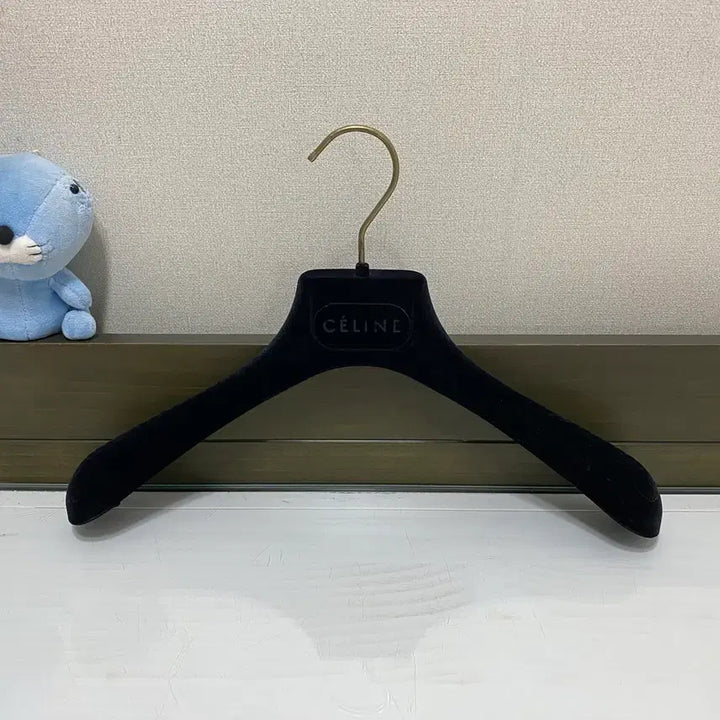 [BUNJANG] Celine Velvet Hanger / 셀린느 옷걸이
