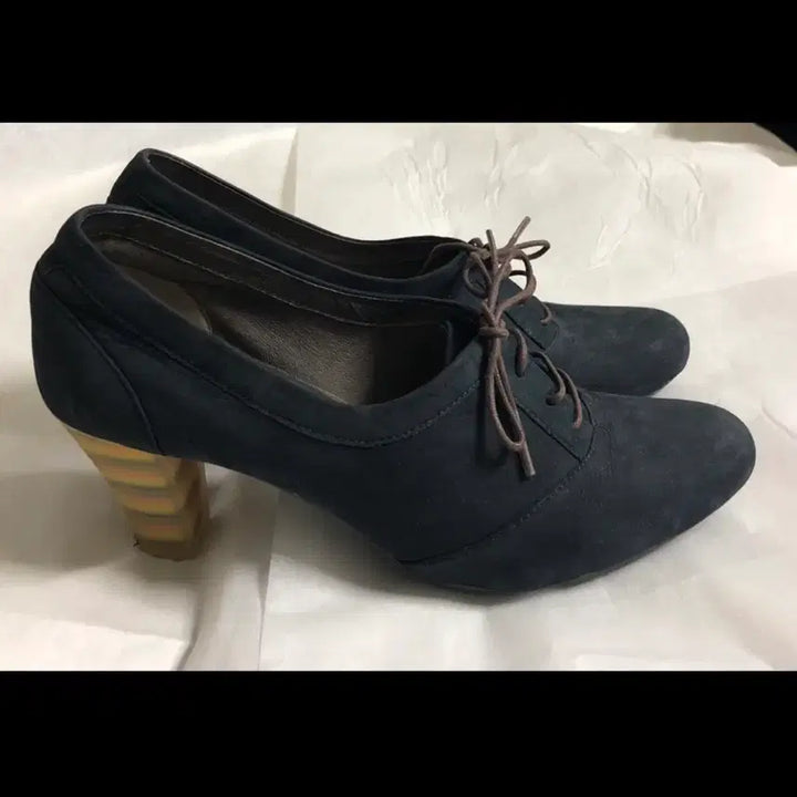 [SOLD OUT] 캠퍼 옥스포드 힐 슈즈