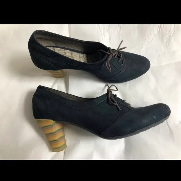 [SOLD OUT] 캠퍼 옥스포드 힐 슈즈
