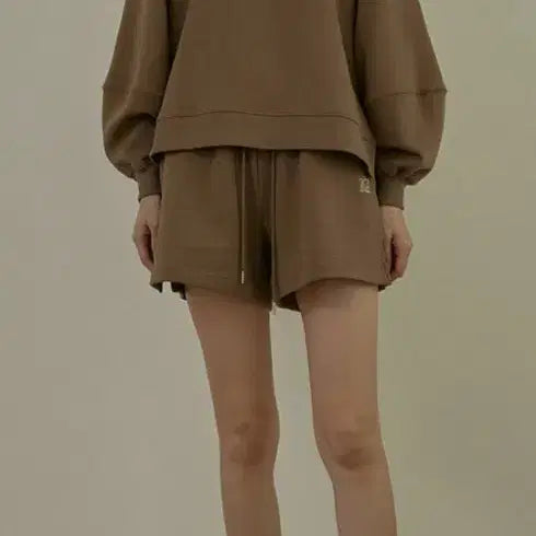 [BUNJANG] Magjay Brown Sweatshirt Shorts / 매그제이 브라운 맨투맨 반바지