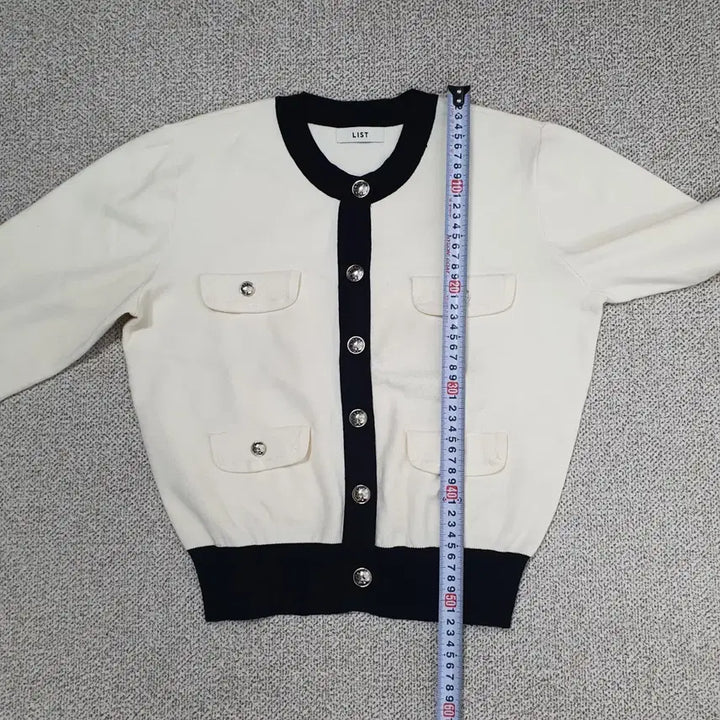 [BUNJANG] LIST Ivory Knit Black Cardigan / 1165.LIST 아이보리 니트 블랙 배색 카디건55