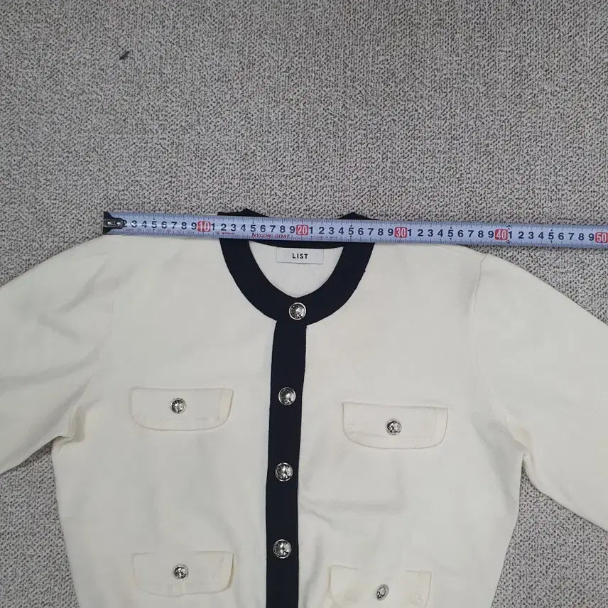 [BUNJANG] LIST Ivory Knit Black Cardigan / 1165.LIST 아이보리 니트 블랙 배색 카디건55
