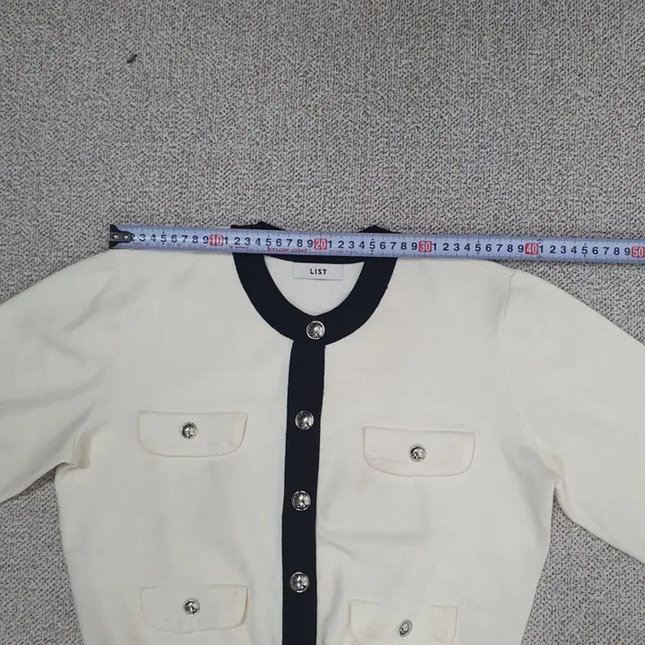 [BUNJANG] LIST Ivory Knit Black Cardigan / 1165.LIST 아이보리 니트 블랙 배색 카디건55