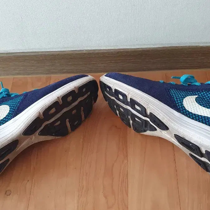 [BUNJANG] NIKE REVOLUTION 3 Sneakers / NIKE 운동화 판매 합니다 ^^