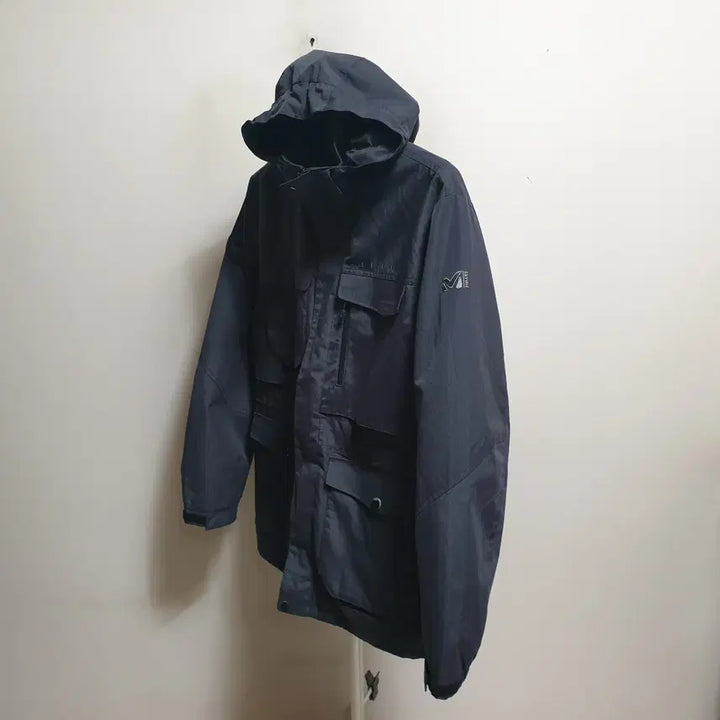 [BUNJANG] Millet Hooded Windbreaker Jacket (Size 105) / 밀레 후드야상바람막이점퍼/105