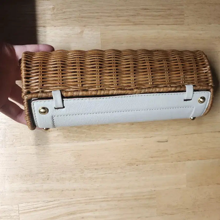 [BUNJANG] Michael Kors Rattan Clutch Bag / (한번사용) 마이클코어스 라탄 클러치백 22. 10 .7센치