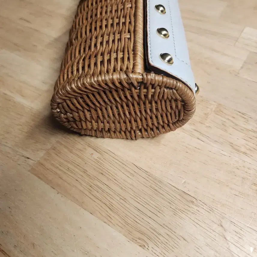 [BUNJANG] Michael Kors Rattan Clutch Bag / (한번사용) 마이클코어스 라탄 클러치백 22. 10 .7센치