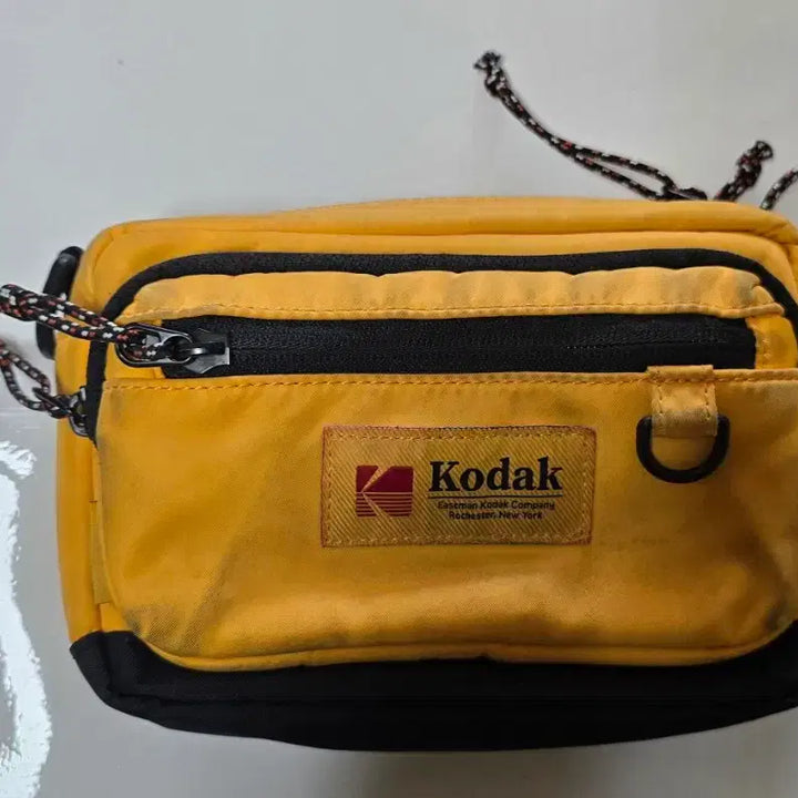 [SOLD OUT] 코닥 크로스백 가방