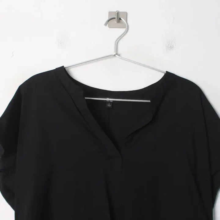 [BUNJANG] Uniqlo Woman Short Sleeve Top / 유니클로 우먼 반팔 탑 [WOMAN L]