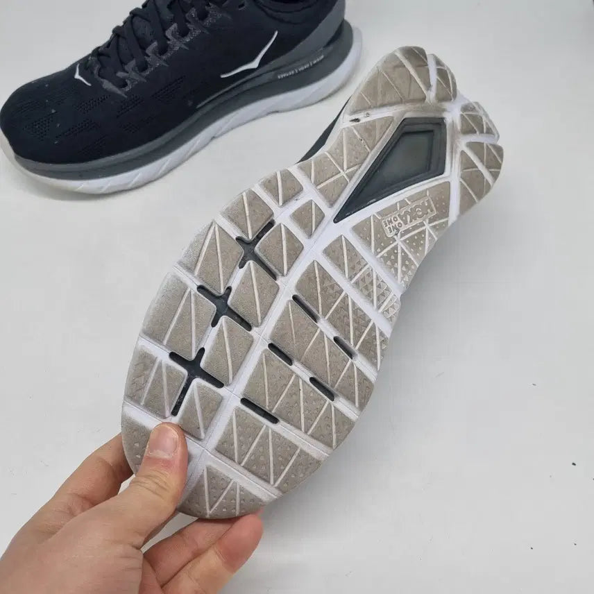 [BUNJANG] Hoka Mach 4 Black/White Men&