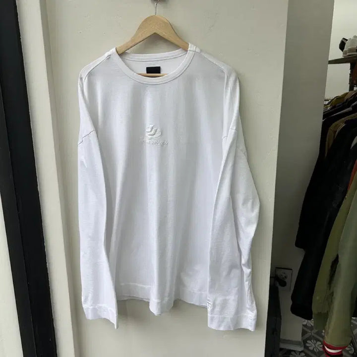 [BUNJANG] Juun.J Embroidered Long Sleeve Shirt / 16378 - 준지 자수 롱슬리브