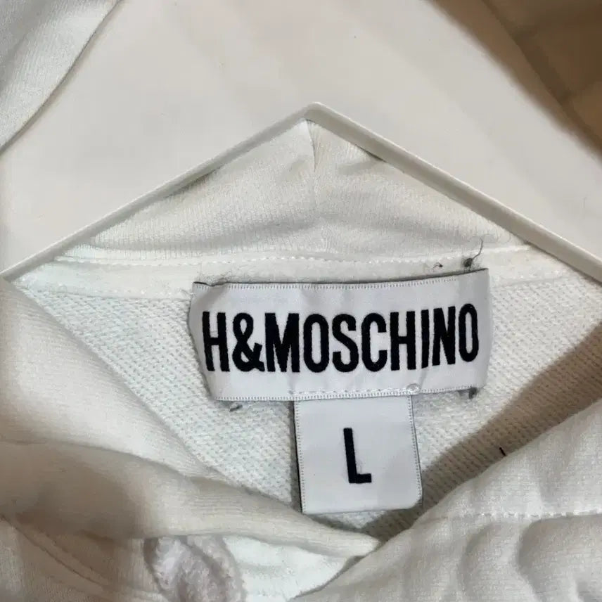 [BUNJANG] Moschino Hoodie White L Size / 모스키노 후드티 화이트 L사이즈