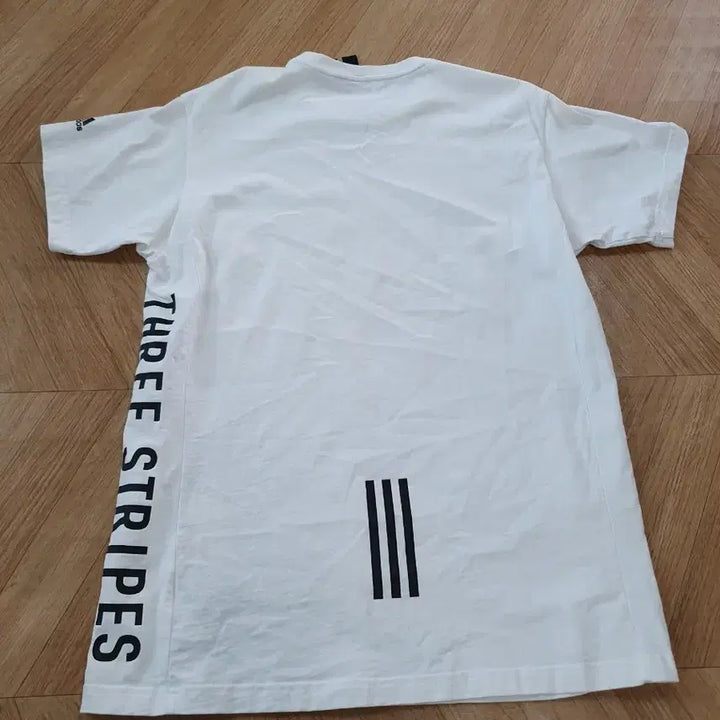 [SOLD OUT] 아디다스 Three Stripes 흰색 반팔 티셔츠