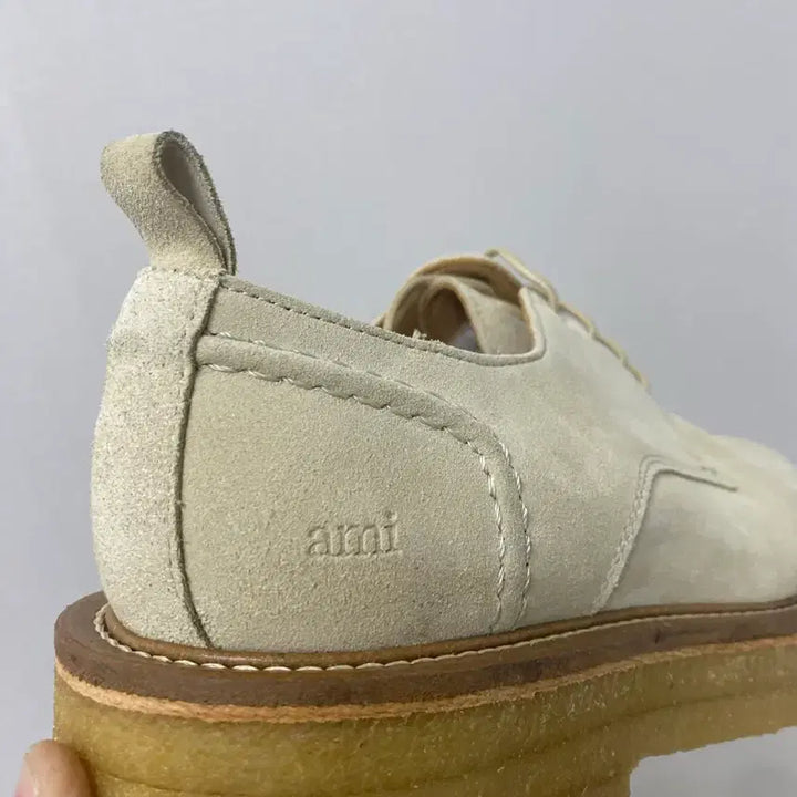 [BUNJANG] AMI Suede Crepe Sole Derby Shoes / (정품) 새상품 AMI 샌드색상 스웨이드 크레페솔 더비슈즈팝니다
