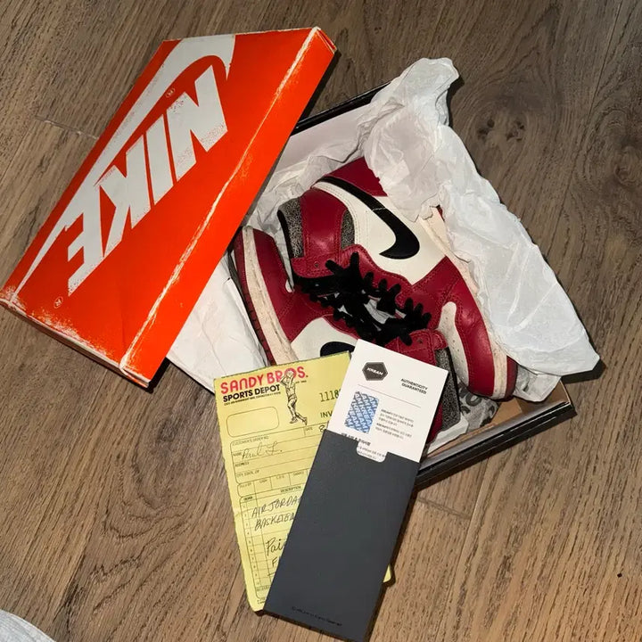 [BUNJANG] Nike Air Jordan 1 Retro High OG Sneakers / 나이키 에어 조던 1 레트로 하이 OG 235