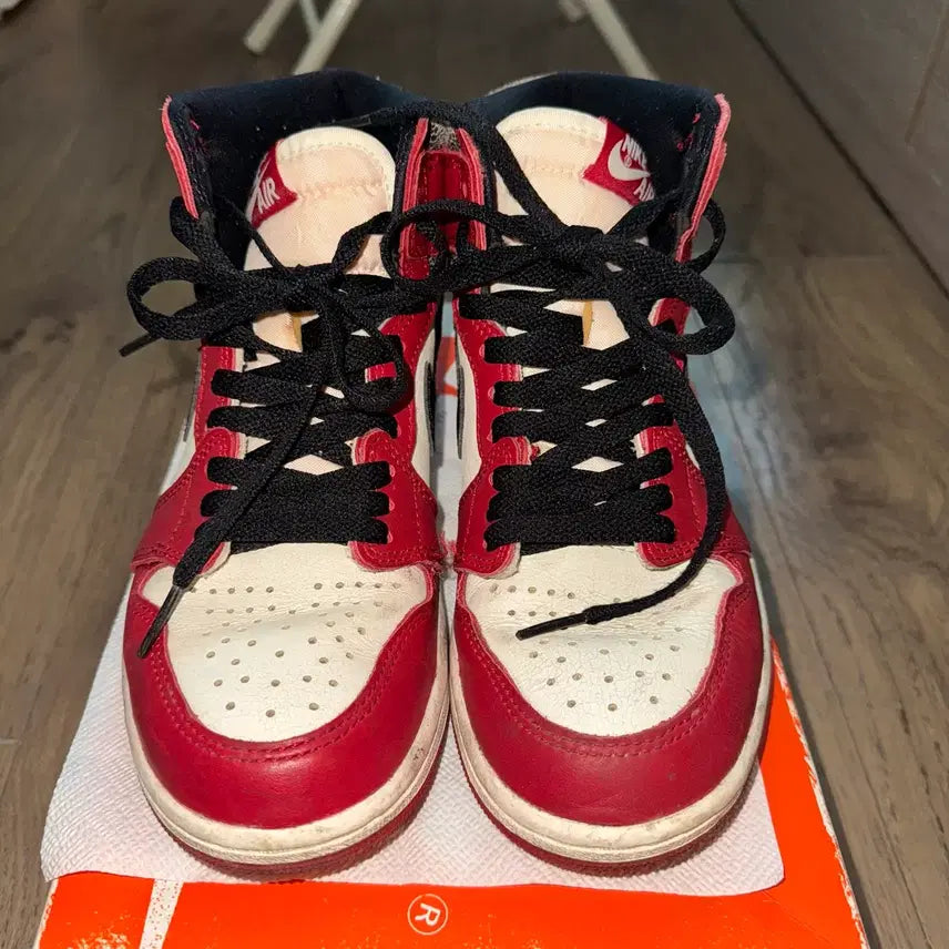 [BUNJANG] Nike Air Jordan 1 Retro High OG Sneakers / 나이키 에어 조던 1 레트로 하이 OG 235