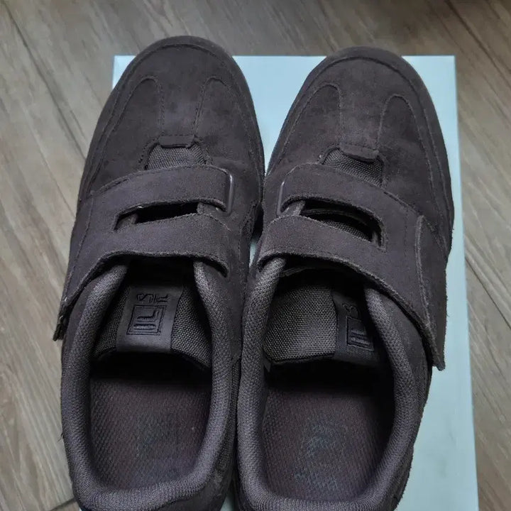[BUNJANG] Fila Slant Shot Brown Sneakers / 휠라 슬랜트샷 브라운 250