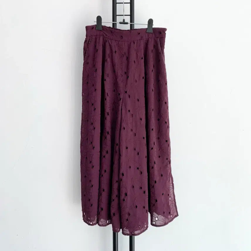 [BUNJANG] ANNA SUI Punching Lace Wide Pants Burgundy / 정품 안나수이 ANNA SUI 펀칭 레이스 와이드 팬츠 버건디