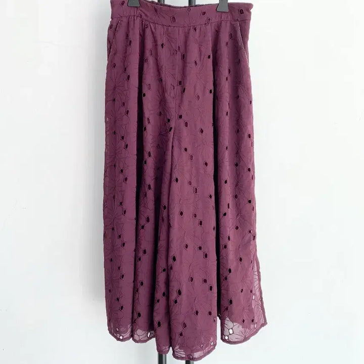 [BUNJANG] ANNA SUI Punching Lace Wide Pants Burgundy / 정품 안나수이 ANNA SUI 펀칭 레이스 와이드 팬츠 버건디