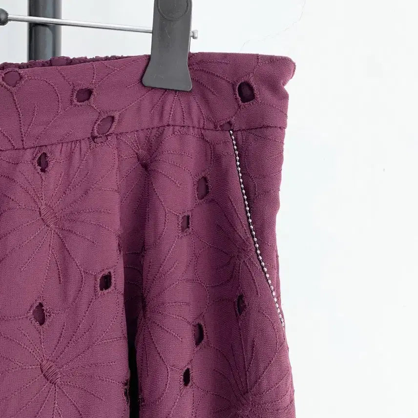 [BUNJANG] ANNA SUI Punching Lace Wide Pants Burgundy / 정품 안나수이 ANNA SUI 펀칭 레이스 와이드 팬츠 버건디