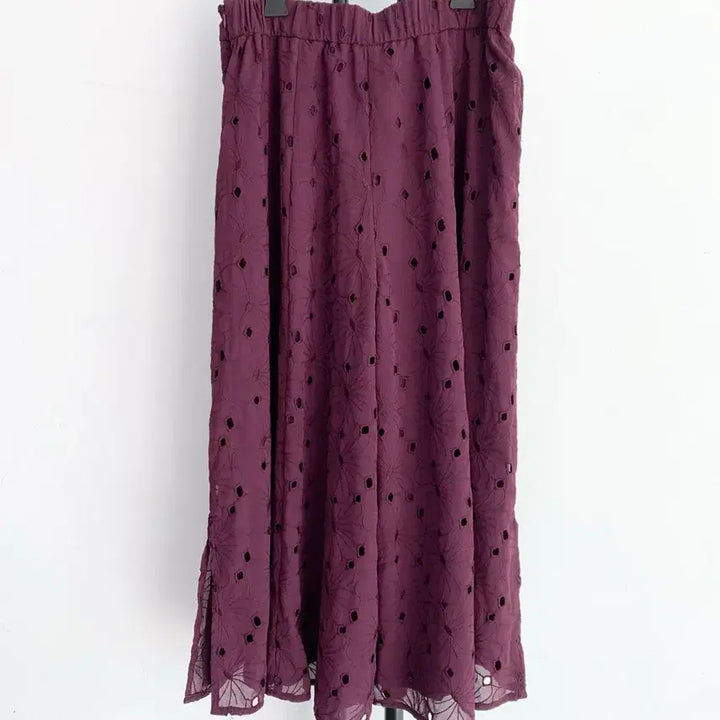 [BUNJANG] ANNA SUI Punching Lace Wide Pants Burgundy / 정품 안나수이 ANNA SUI 펀칭 레이스 와이드 팬츠 버건디