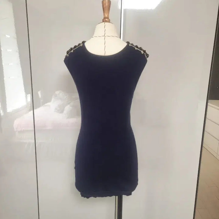 [BUNJANG] Navy Knit Dress with Beaded Detail / 네이비 니트 원피스 44,55