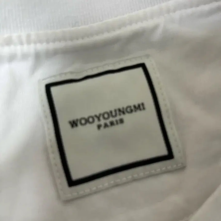 [BUNJANG] Wooyoungmi Back Logo Short Sleeve White T-shirt / 우영미 백로고 반팔 화이트 46사이즈