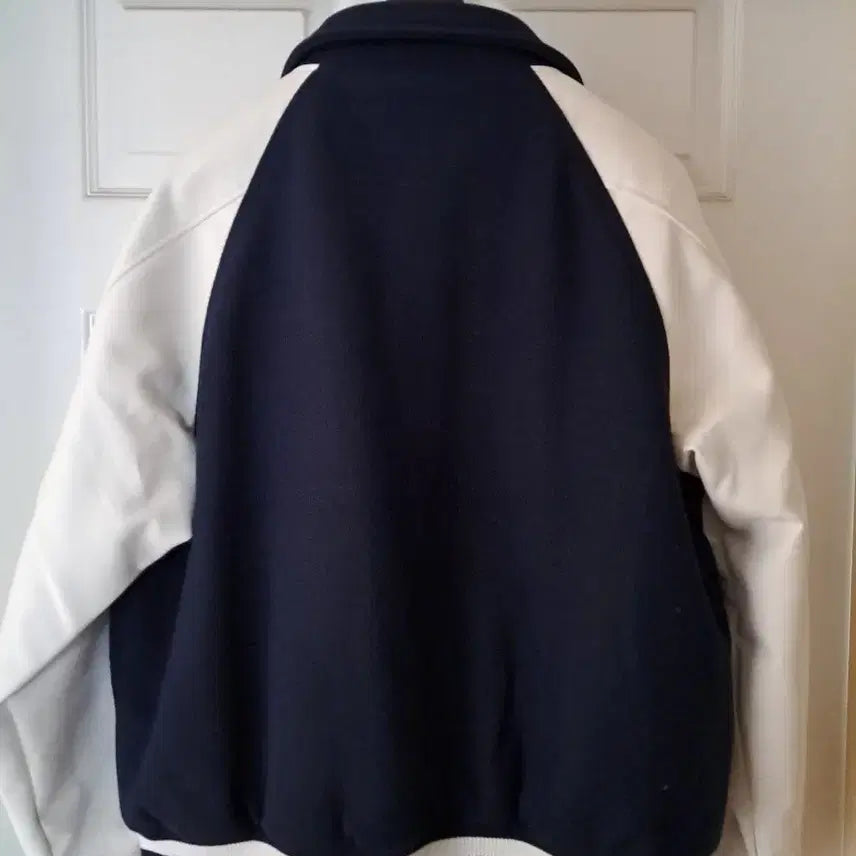 [BUNJANG] JEMUT Raglan Varsity Jacket / 레글런 바시티 자켓