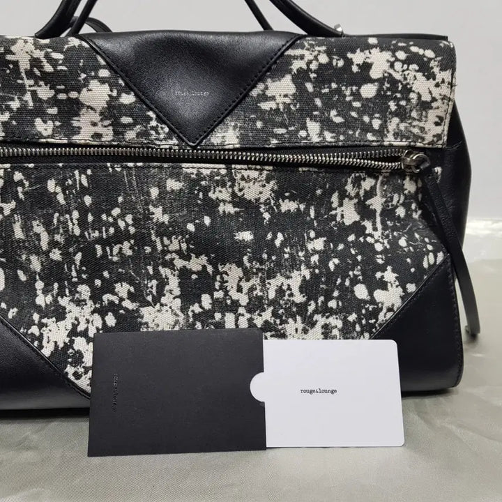 [BUNJANG] Rouge &amp; Lounge Paint Print Two-Way Bag / 루즈앤라운지/페인트프린트백/투웨이백/가로29세로21/파라오쇼핑