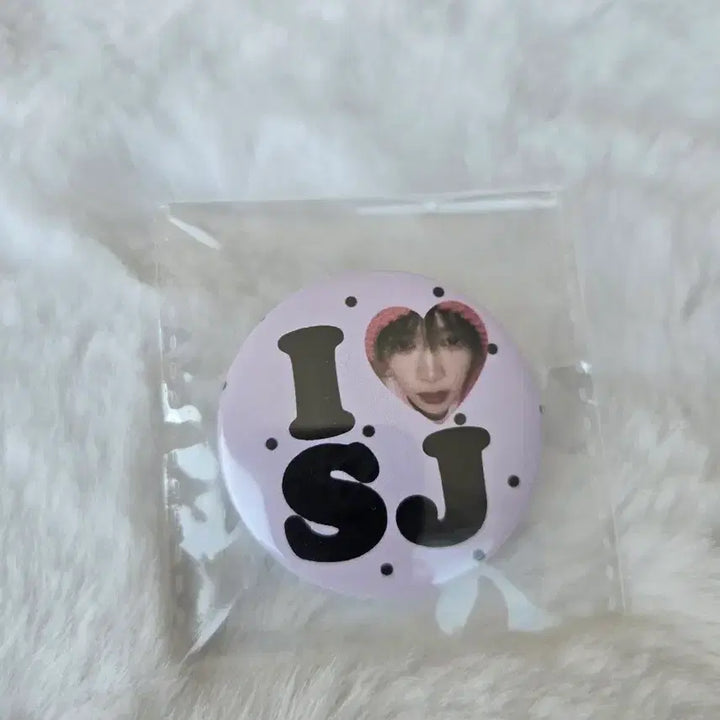 [BUNJANG] Sun Jia Yang Pink Pin Button / (가격 내림) 쑨지아양 핀버튼-마지막수량