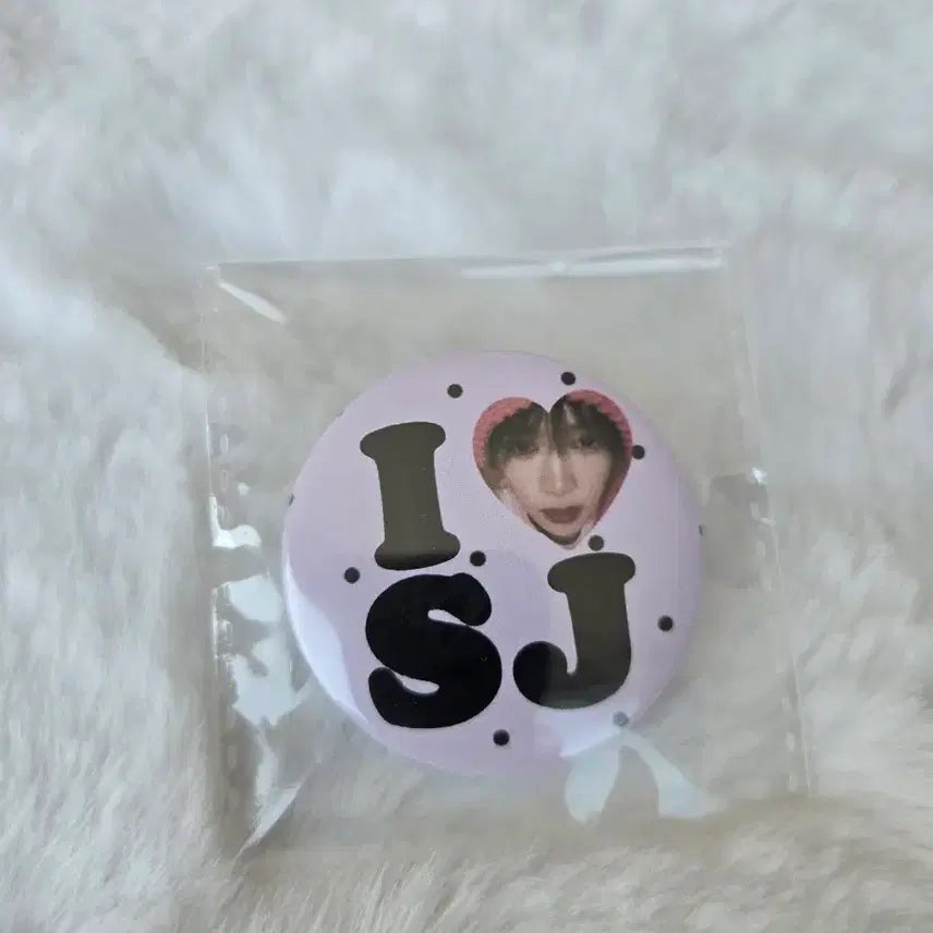 [BUNJANG] Sun Jia Yang Pink Pin Button / (가격 내림) 쑨지아양 핀버튼-마지막수량