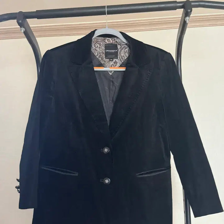 [BUNJANG] Crocodile Black Wool Jacket and Skirt Set / 크로커다일 블랙 모직 자켓+치마 세트