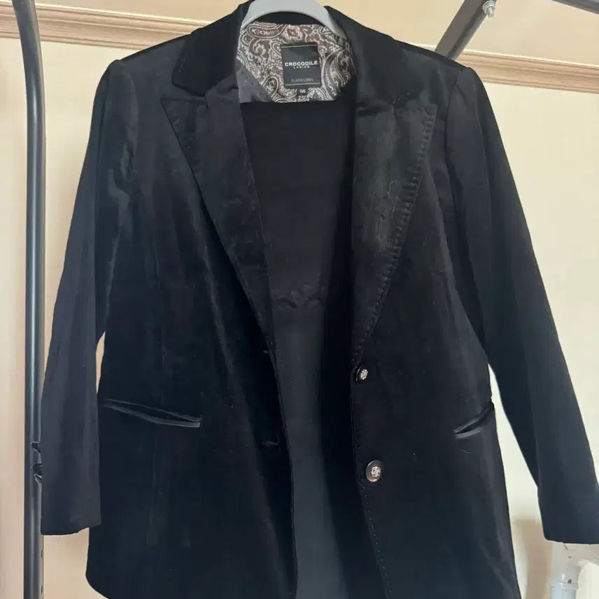 [BUNJANG] Crocodile Black Wool Jacket and Skirt Set / 크로커다일 블랙 모직 자켓+치마 세트