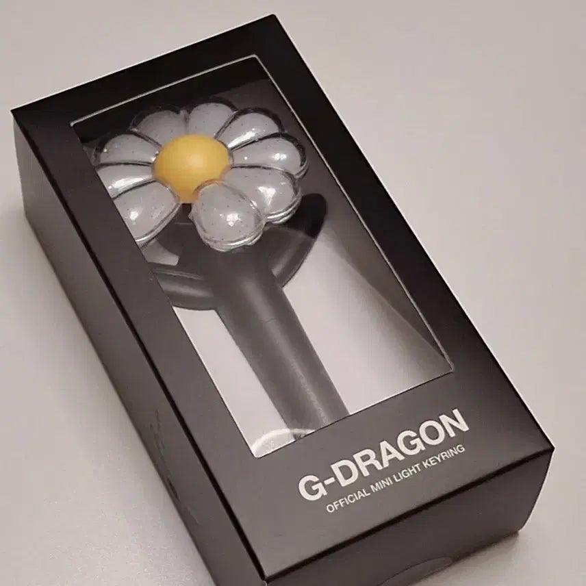 [BUNJANG] G-DRAGON Mini Lightstick Keyring / G-DRAGON 지드래곤 미니 키링 응원봉