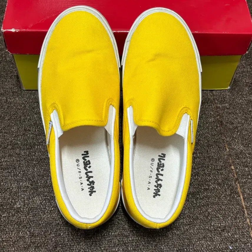 [BUNJANG] Crayon Shin-chan Canvas Slip-on Sneakers / 짱구는 못말려 캔버스 슬립온 운동화 판매