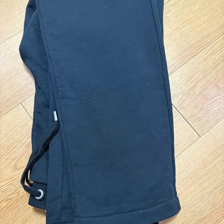 [BUNJANG] BTS Army Heart Embroidery Drawstring Training Pants / 아미 트레이닝팬츠