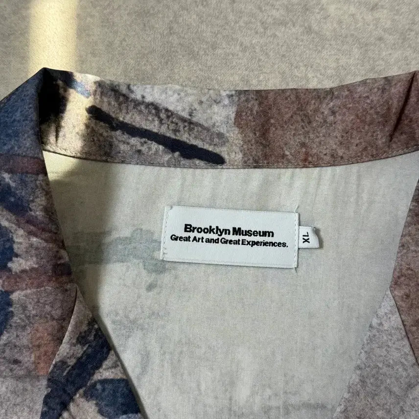 [BUNJANG] Brooklyn Museum Printed Short-Sleeve Shirt / 브루클린 뮤지엄 프린팅 반팔셔츠