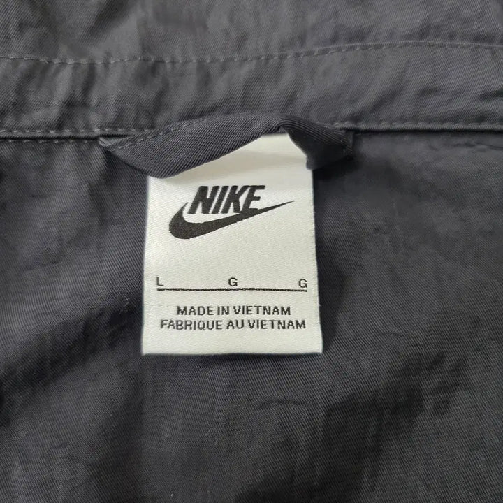 [BUNJANG] Nike Air Modest Cropped Woven Jacket (Size 90) / 나이키 에어 모디스트 크롭 우븐 자켓 90사이즈