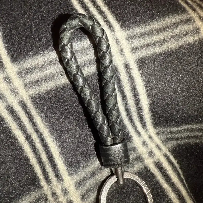 [BUNJANG] Bottega Veneta Leather Keyring / 보테가 베네타 레더 키링 블랙