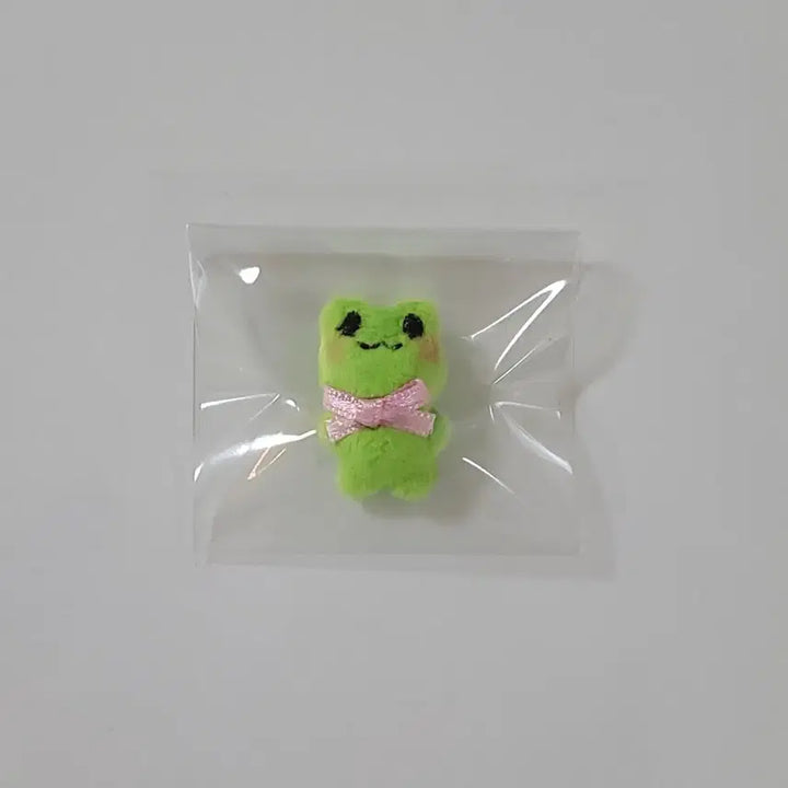 [SOLD OUT] 소소한 인형공방 초미니 먼지개굴이 인형 1개 핸드메이드 개구리 솜인형