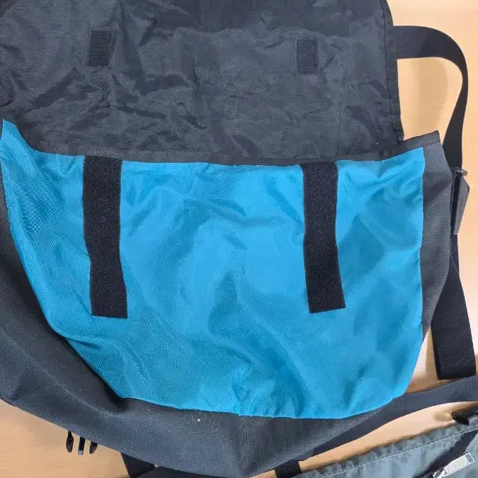 [BUNJANG] Sierra Designs Messenger Bag (Blue/Gray) / 시에라디자인 메신저백 가방 블루/회색