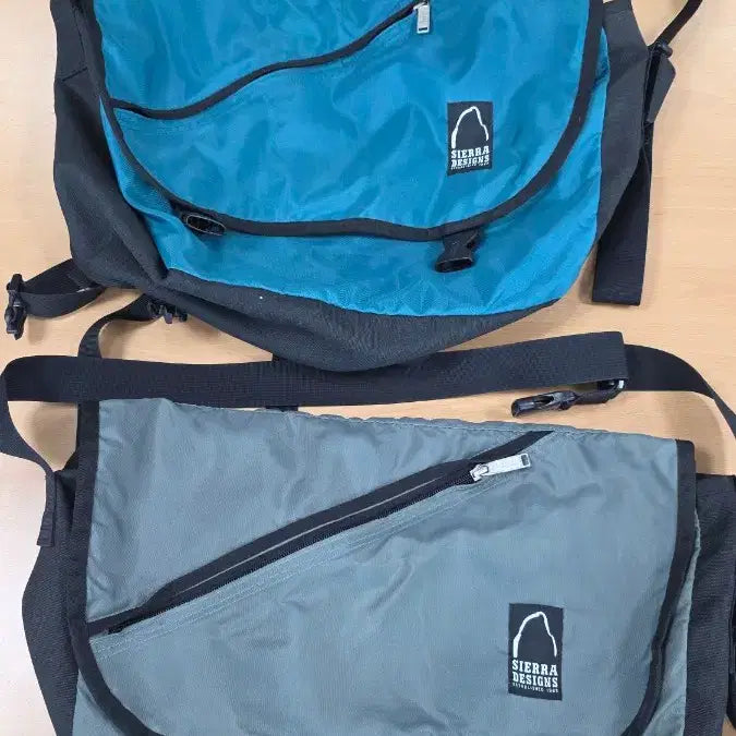 [BUNJANG] Sierra Designs Messenger Bag (Blue/Gray) / 시에라디자인 메신저백 가방 블루/회색