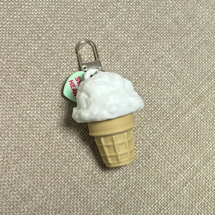[SOLD OUT] 레이어러버 아이스크림 클릭커 클리커 키링