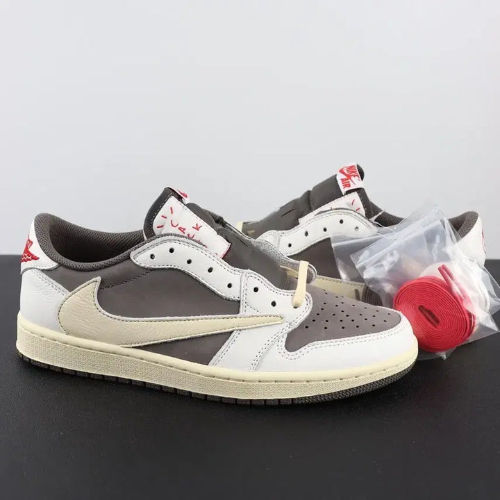 [BUNJANG] Nike Air Jordan 1 Low Retro Hook 1.0 Collaboration Basketball Shoes / 에어조던1 후크1.0 초대 콜라보레이션 로우 레트로 농구화사이즈 260