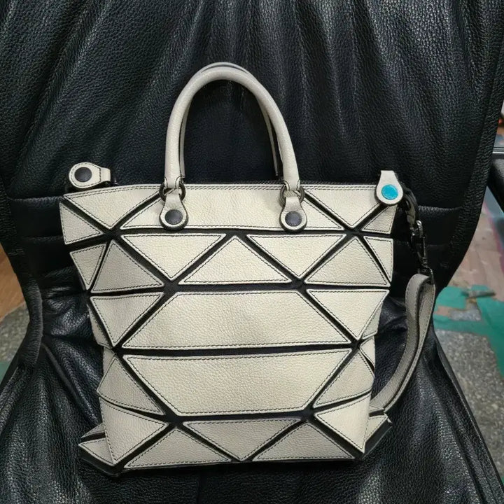 [BUNJANG] Newori Gaps Medium Cream Ivory Shoulder Bag / 뉴오리갑스 미듐 크림아이보리