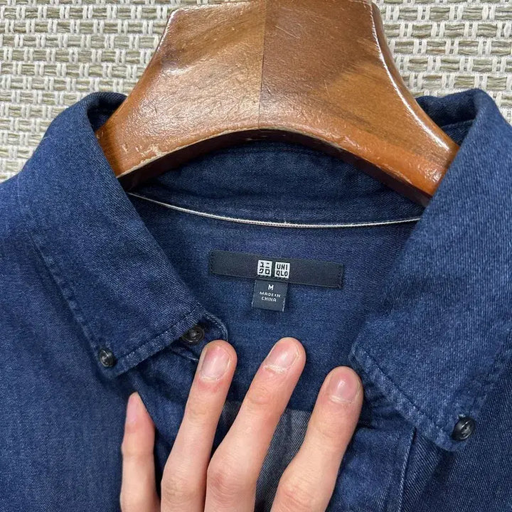 [BUNJANG] Uniqlo Casual Denim Shirt M / 유니클로 캐주얼 데님 셔츠 M A07847