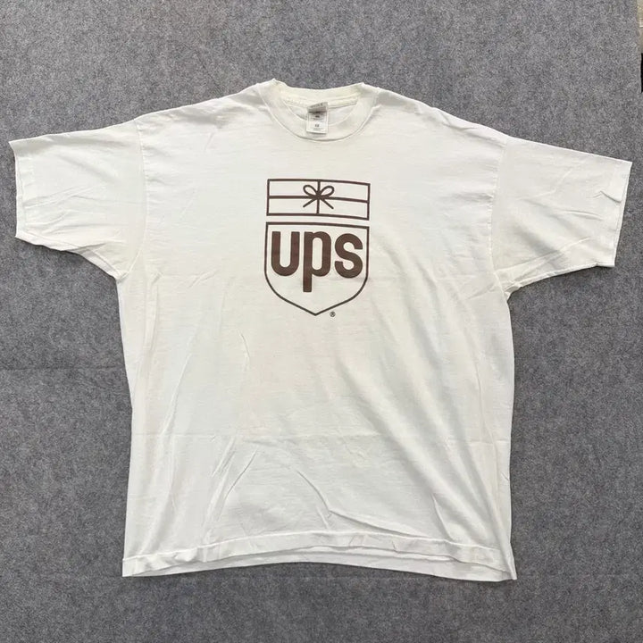 [BUNJANG] 90s Vintage Fruit Of The Loom UPS T-Shirt / 90s Vintage Fruit Of The Loom Tshirt