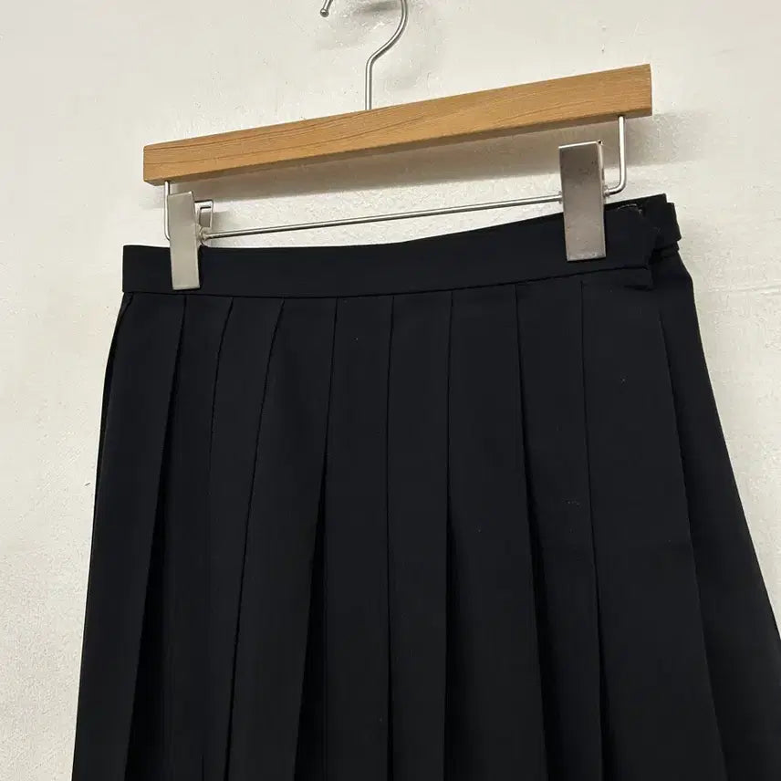[BUNJANG] Benetton Vintage Pleated Skirt / JPN 빈티지 베네통 플리츠 스커트