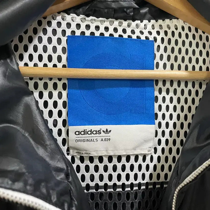 [BUNJANG] Adidas High-Neck Woven Jacket / 아디다스 / 하이넥 우븐 자켓, 바람막이, 남성자켓 / 105