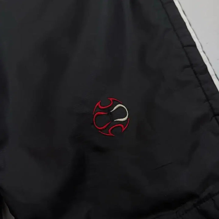 [BUNJANG] Adidas 00s Three-Stripe Old School Track Pants / 아디다스 00s 삼선 올드스쿨 바람막이 트랙팬츠